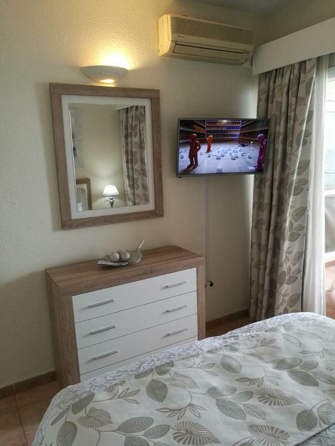 Benal Beach Apartments Málaga Dış mekan fotoğraf